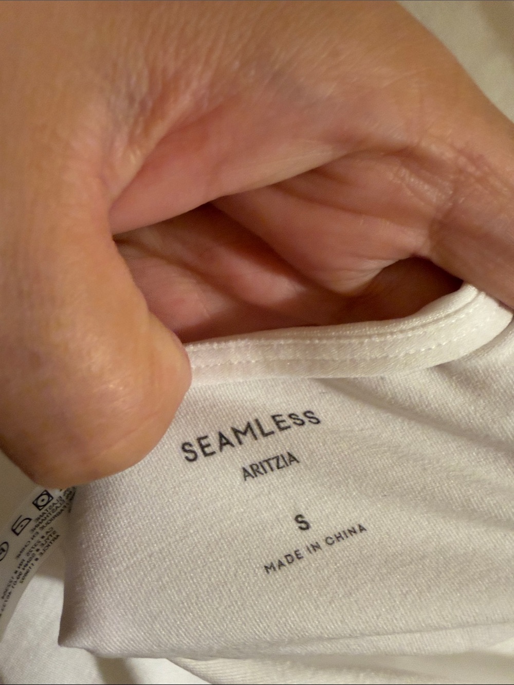 Aritzia White Short Sleeve back Scoop - Picture 2 of 2